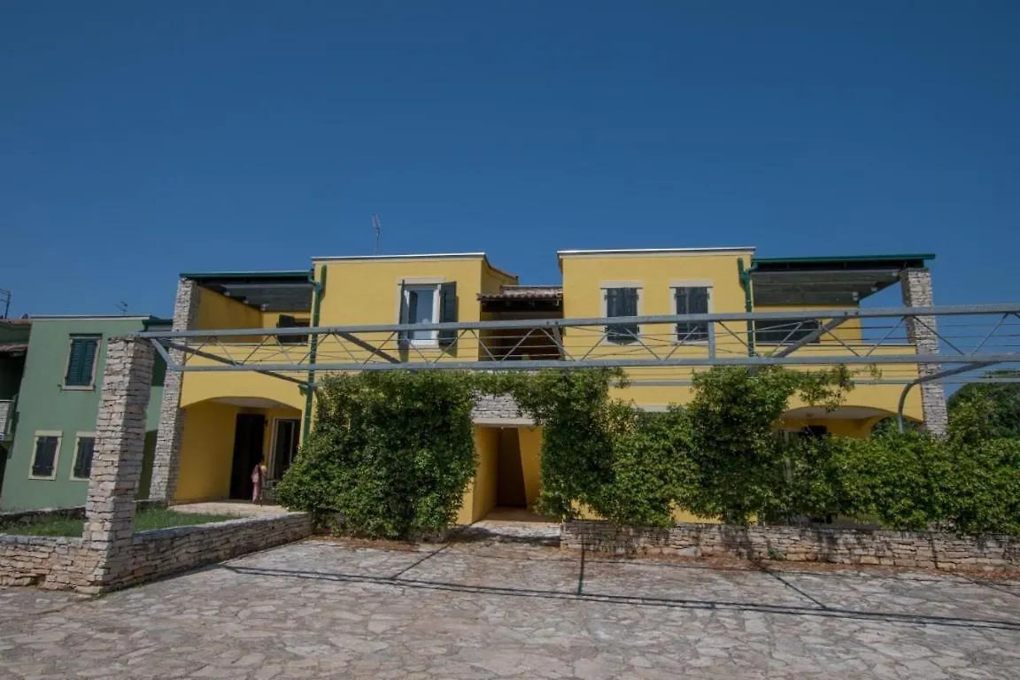 Apartments Faro Bašanija 3*,  Chorvatsko