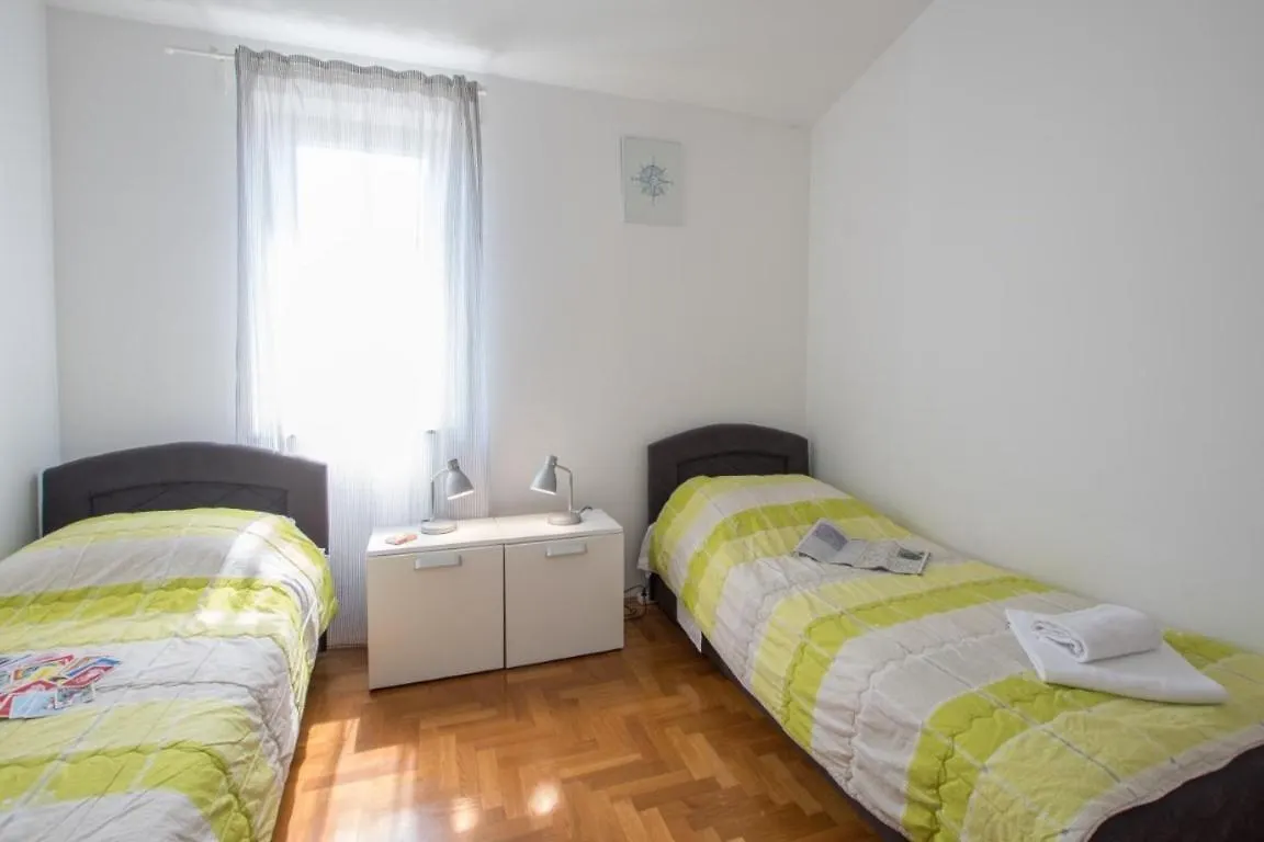 Apartments Faro Bašanija